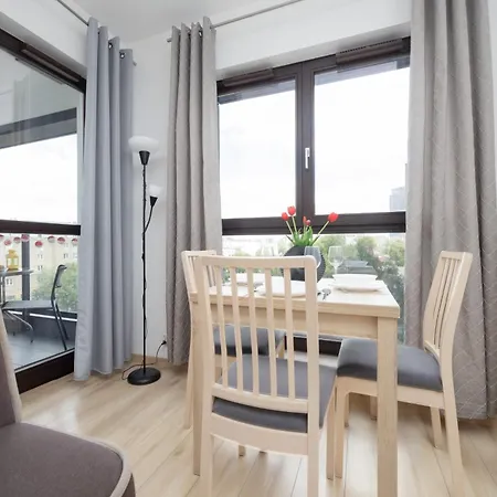 Citylink By Renters Apartman Varsó